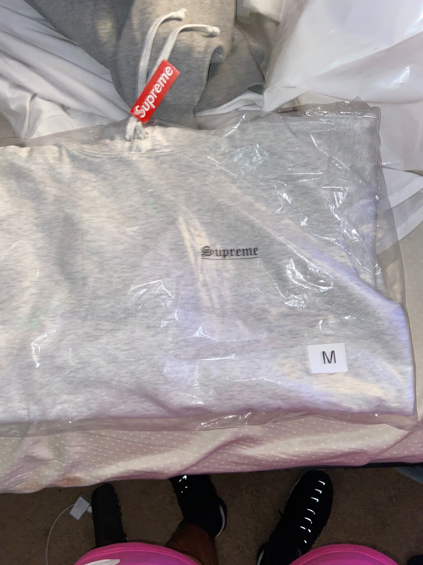 Supreme hoodie