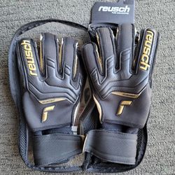 Reusch Goalkeeper Gloves