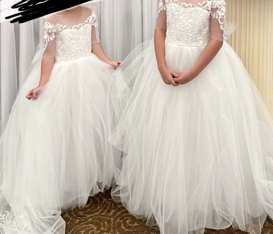 2 Flower Girls Dresses 