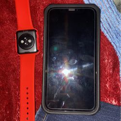 iPhone XR And Apple Watch Series 3 38mm