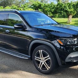 2022 Mercedes GLS450