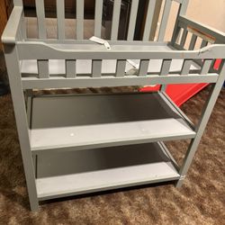 Graco Baby Changing Table 