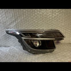 2020-2021-2022-2023 KIA SELTOS RIGHT PASSENGER HEADLIGHT HALOGEN LED DRL BLACK OEM 