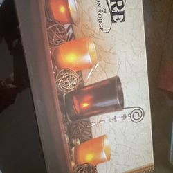 Maison Rouge Allure candle runner set with a wood tray, five candle holders