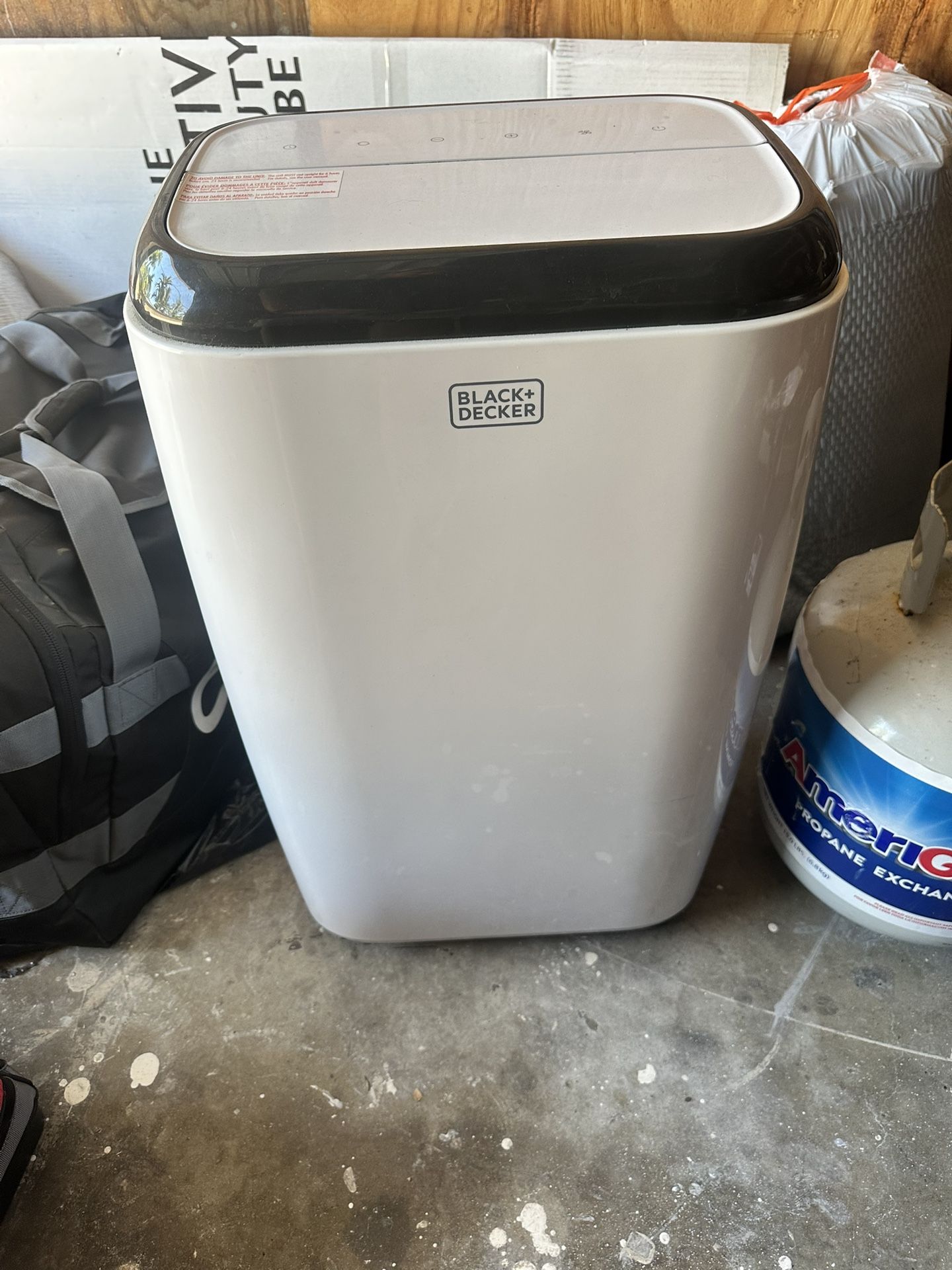 Black And Decker Air Conditioning unit - AC window