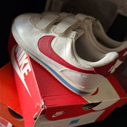 Nike Kids Shoes Size 1Y