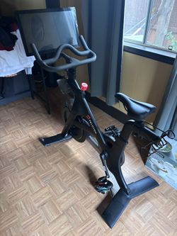Peloton Bike And Mirror Combo