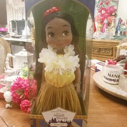 Disney Animators Collection It’s A Small World Collection Hawaii Doll  