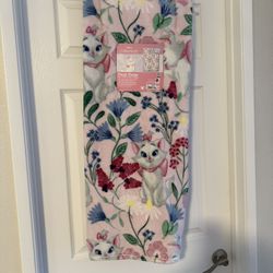 Aristocats Marie Floral Blanket