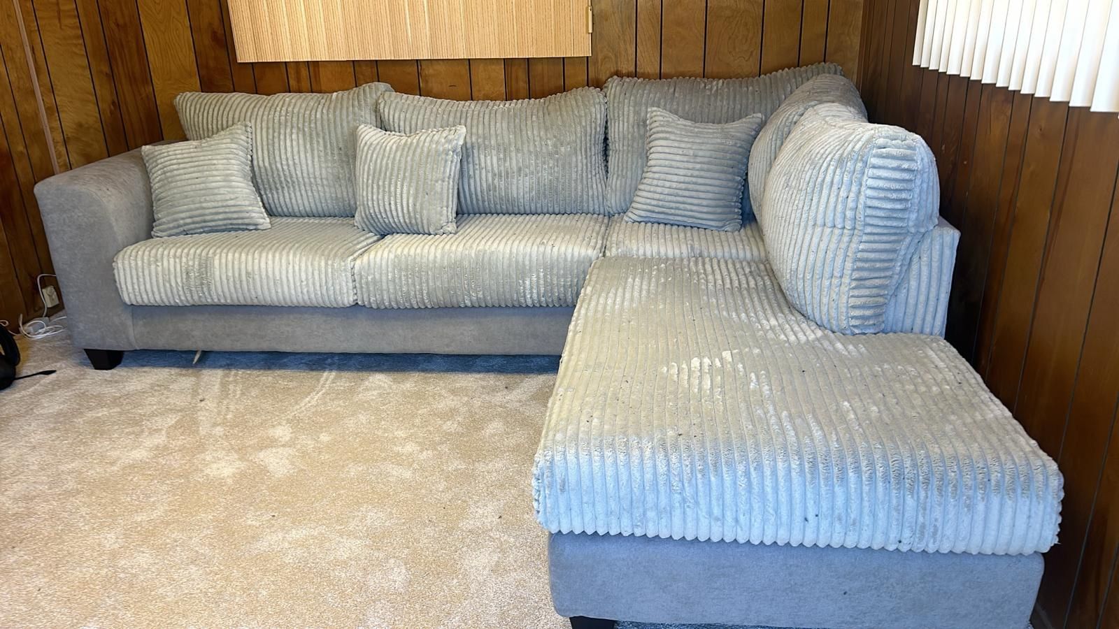 L Shape Sectional. 🚚WE DELIVER🚚