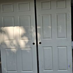 Two clean doors with minor scratches, size 36 and size 32, price high.