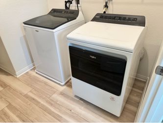 Whirlpool washer and dryer set