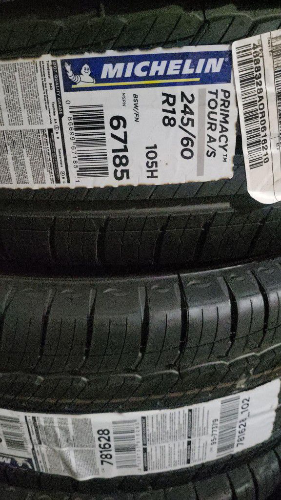 New Tires,  245/60/R18 Michelin Primacy A/S