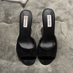 Size 8 Excellent Condition