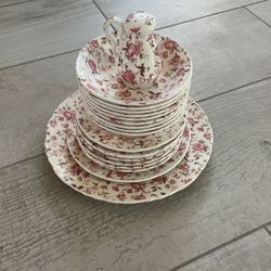 Beautiful Rose Garden Nasco Plates (Pickups Only And Cash Only!!!!!)