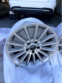 BMW Z4 OEM 18” Wheels + 2 Pirelli Tires