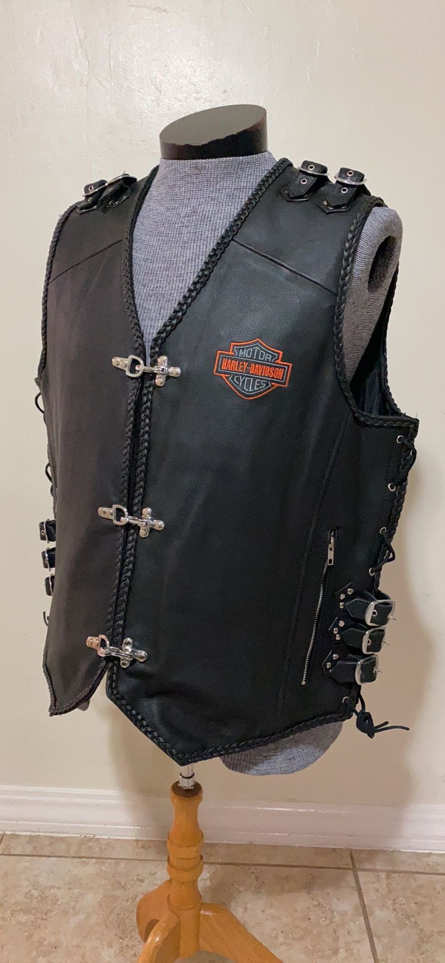 Harley Davidson Vast New With Tag