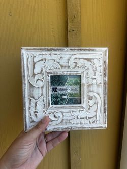 Small picture frame