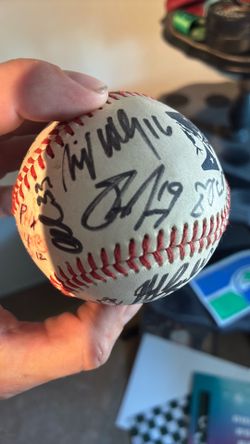 2012 Phoenix Coyotes Team Signed Hockey Ball – Shane Doan & More