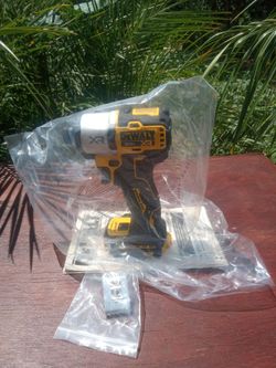 DeWalt 29 v new XR.   Impact  Driver. .3 speed