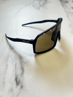 Oakley Sutro Vented Sunglasses W/ Case & Cloth
