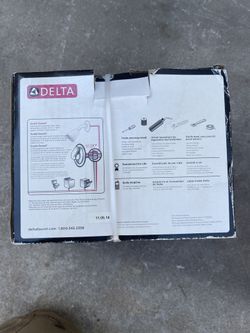 Delta shower set