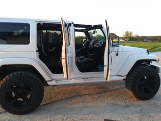 Tires/Rims Bronco , Jeep, Trucks