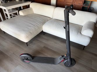E Scooter Segway Ninebot E22 Like New Barely used Electric