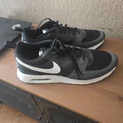 Nike Air Max Visuon Size 13