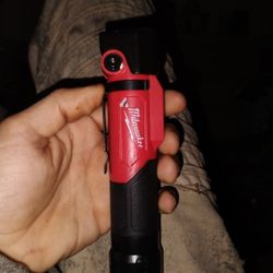 Milwaukee Magnetic Flashlight