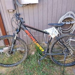 Schwinn 29" Acension Mountain Series  Brand New