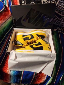 Wu-Tang Clan Nike Dunk High Size 9