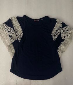 Girls Dark Blue and White Lace Short Sleeve Shirt Size Small 7
