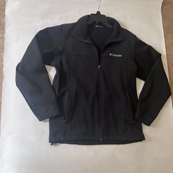 Columbia Men’s  Black Softshell Jacket Size M