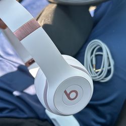 Beats Solo 4 Rose Gold 