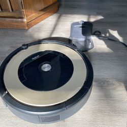 iRobot Roomba 891 - App Controlled