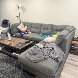 Sectional SOFA MUST GO NOW