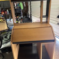 Computer desk