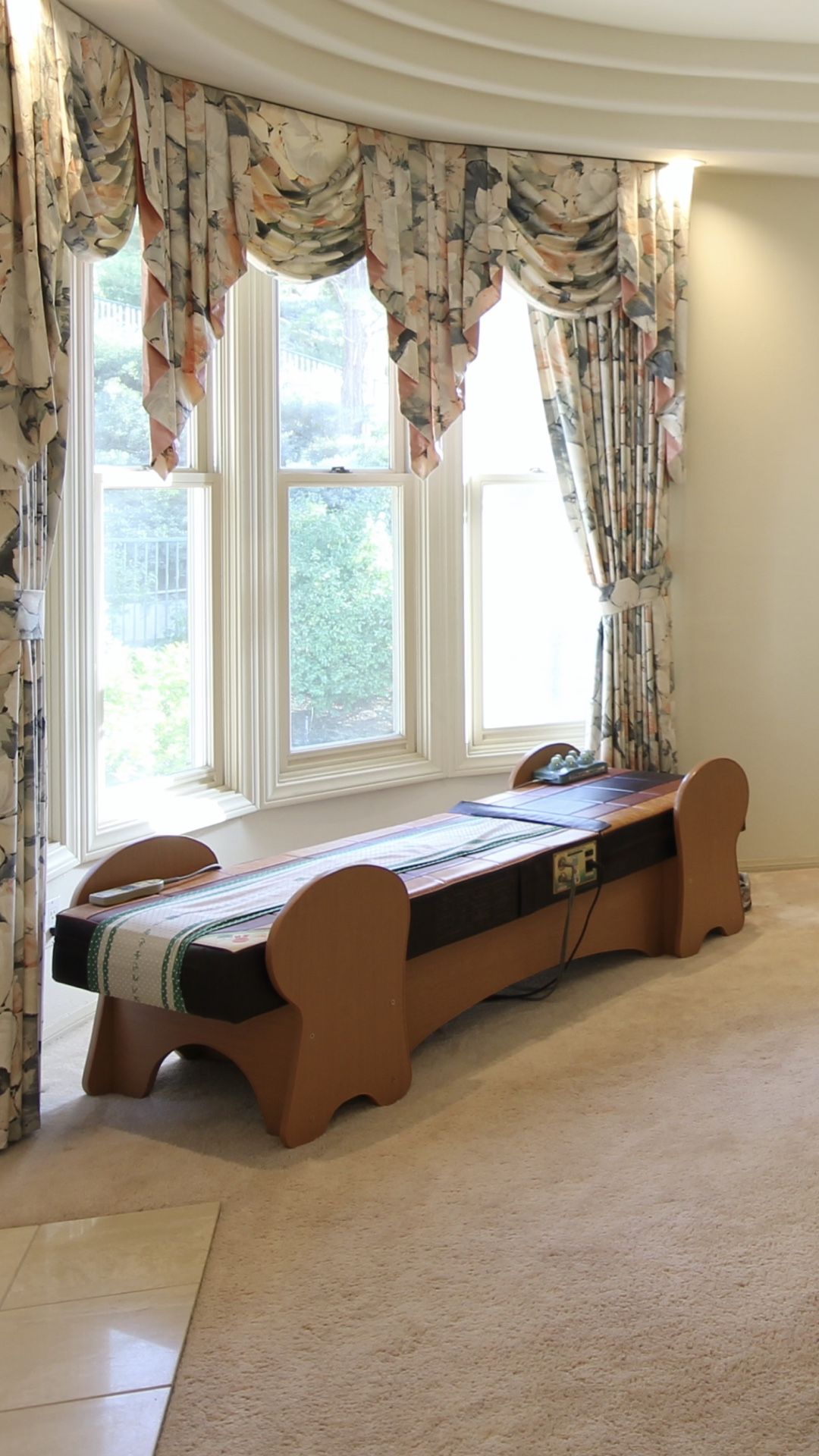 Migun Message Bed