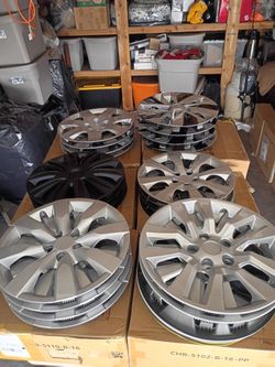 Hubcaps r16