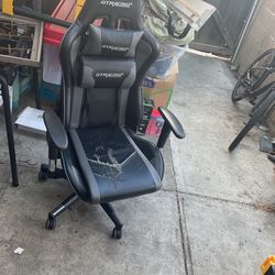 GTRACING Gaming Chair With Built In Speakers