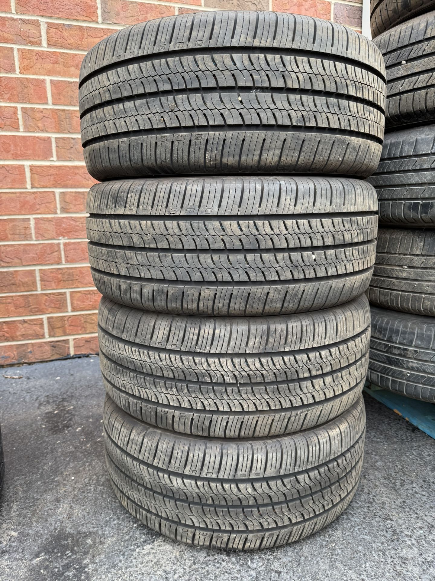 Four 235/45R17 Continental TrueContact Tour54