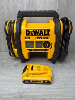 DeWalt DCC020I 20V MAX Cordless Air Inflator (A1D031850)