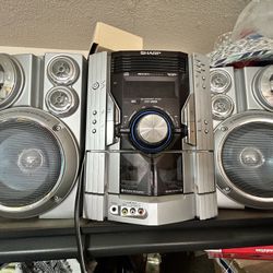 Sharp stereo system with remote