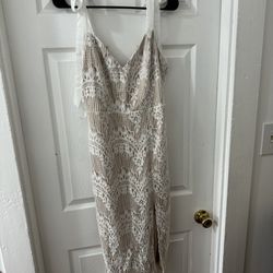 Lulus Lace Bridal Dress NWT Size Large 