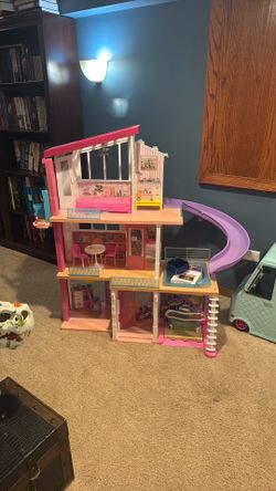 Barbie Dream house 