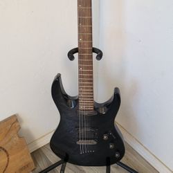 Mitchell MD200 Electric Guitar And Peavey Vyper Amp 