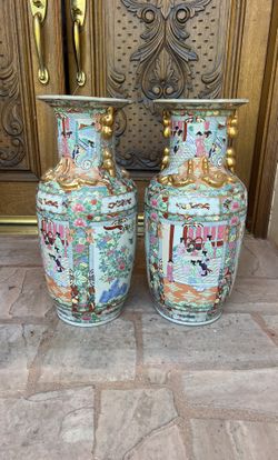 Pair Of 19th-century Chinese Porcelain Rose Medallion Vase - Antique Large