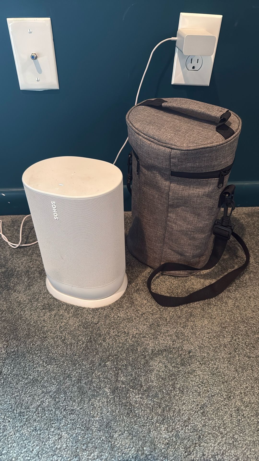 For Sale: White Sonos Move + Charging Base + Carry Case — Excellent Condition
