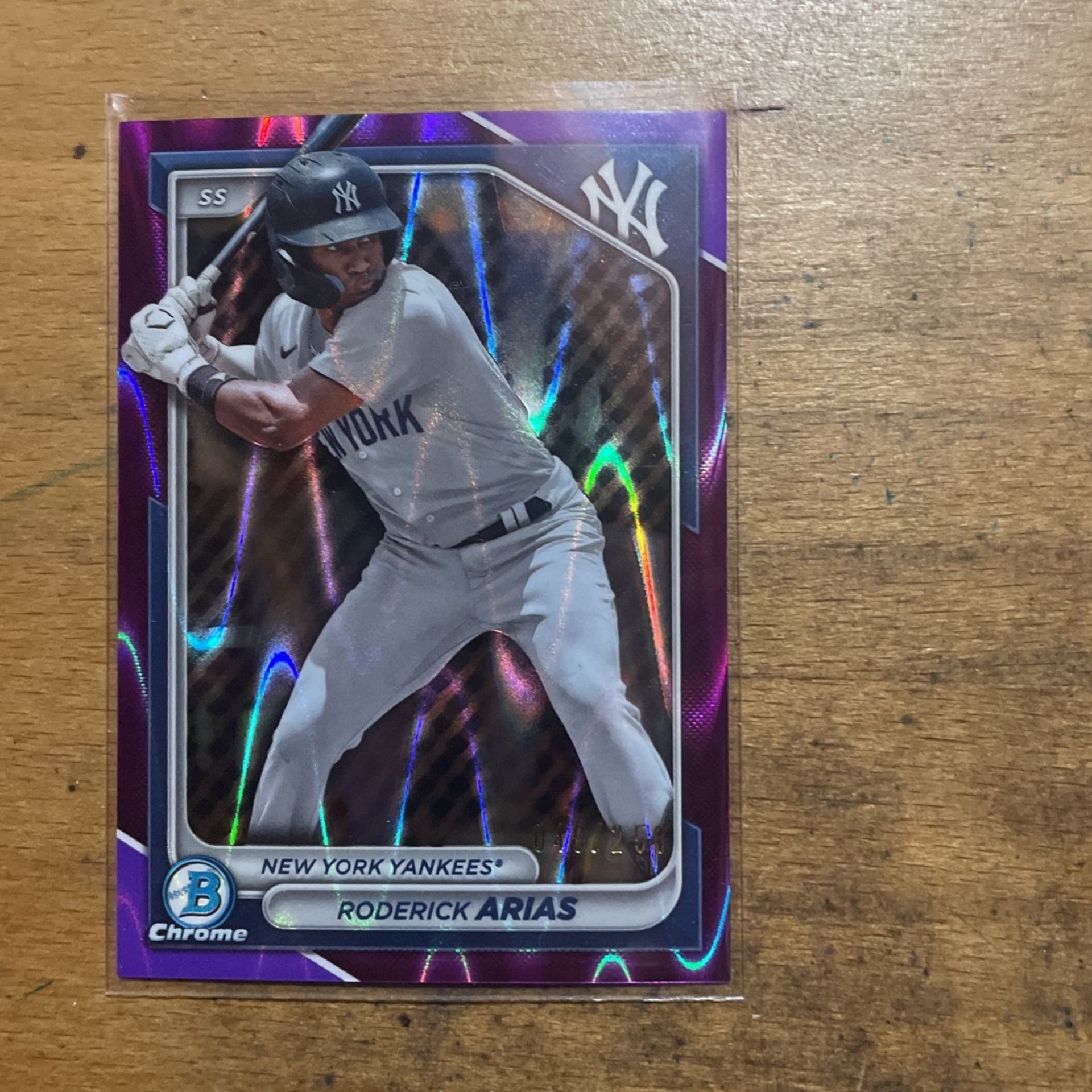 2024 BOWMAN RODERICK ARIAS PURPLE WAVE 049/250 CARD
